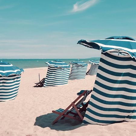 Residence Front De Mer Cabourg - Acces Direct Plage Buitenkant foto