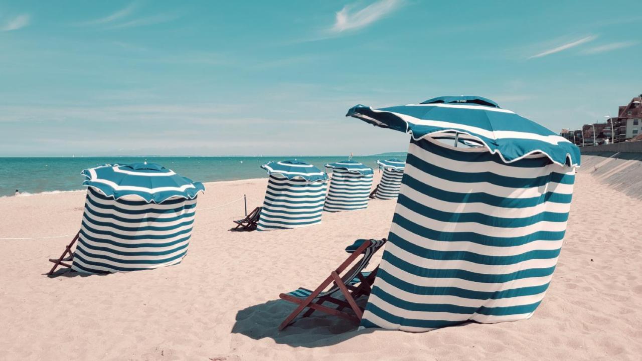 Residence Front De Mer Cabourg - Acces Direct Plage Buitenkant foto